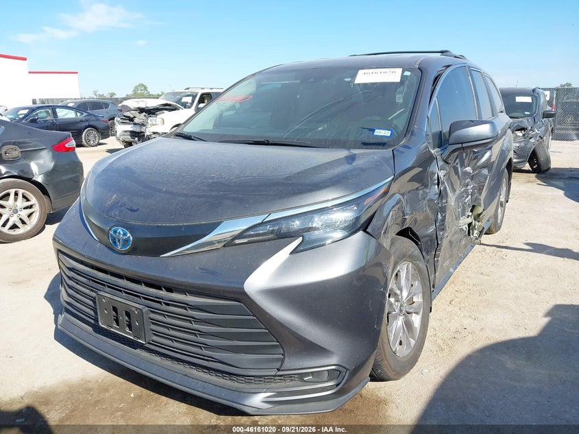 Vin: 5tdkrkec6ss270833, lot: 46660819, toyota sienna le 20252