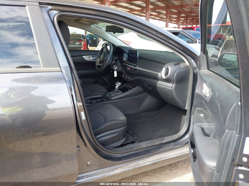 Kia Forte - фото 5