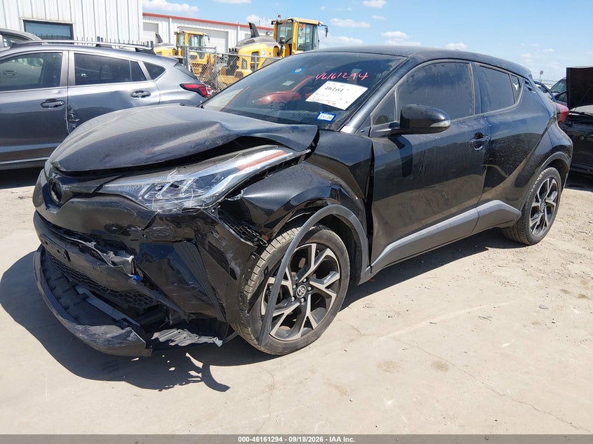 TOYOTA C-HR - zdjęcie 2