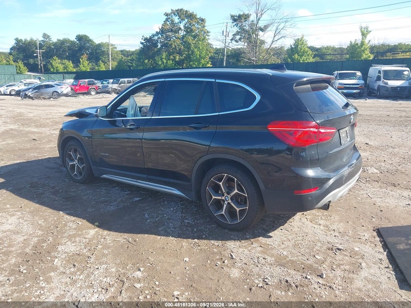 BMW X1 - zdjęcie 3