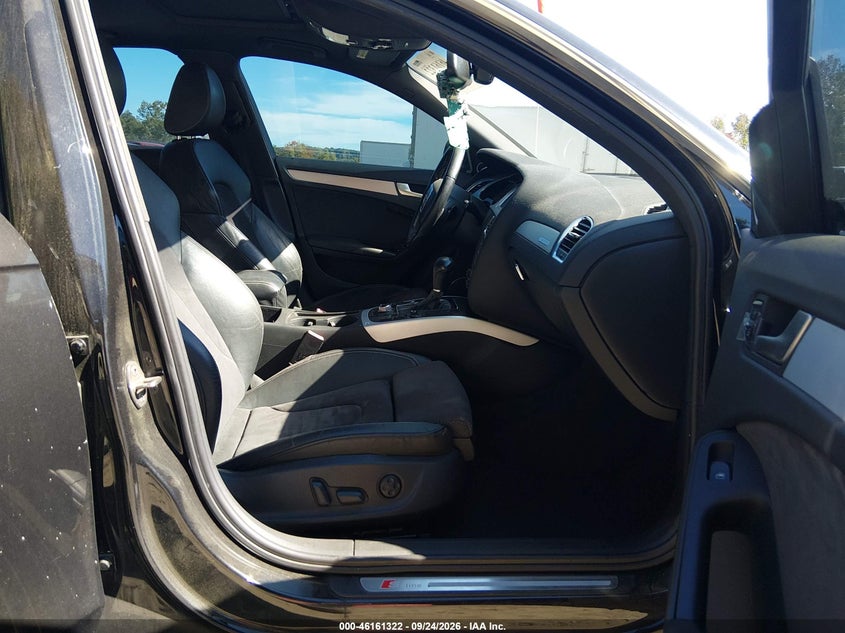 AUDI A4 2011 VIN WAUKFAFL3BN048321
