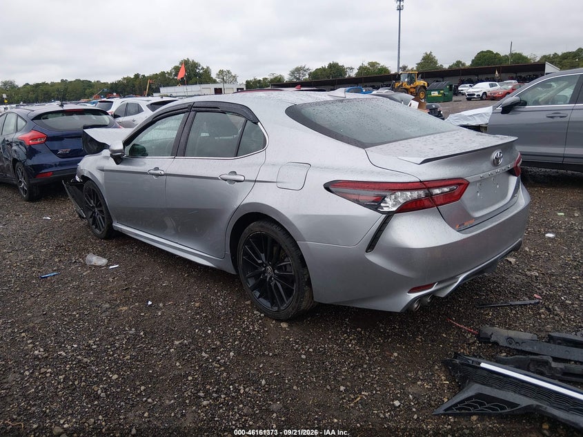 TOYOTA CAMRY - zdjęcie 3