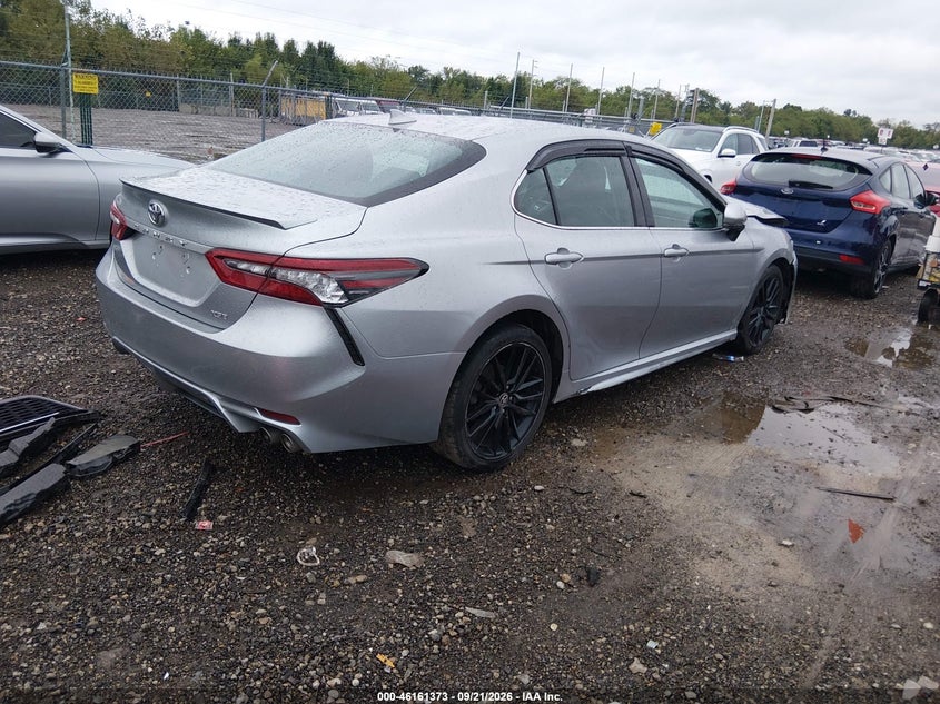 TOYOTA CAMRY - zdjęcie 4