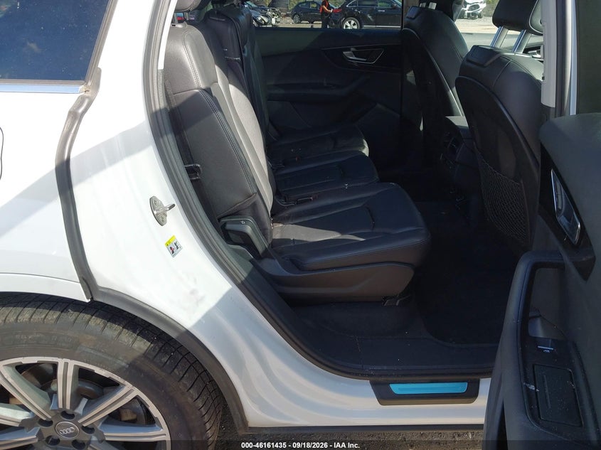 AUDI Q7 - zdjęcie 8