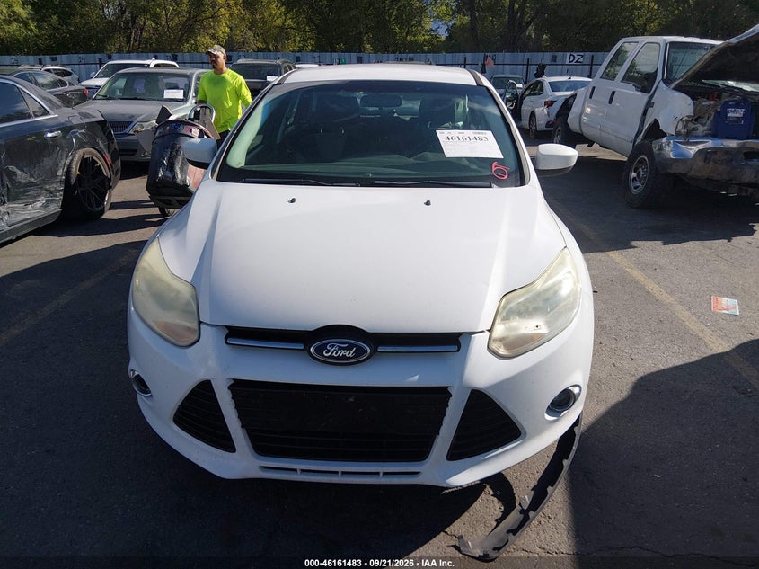 2012 FORD FOCUS SE · Фото 12