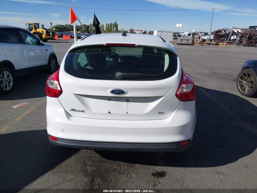 2012 FORD FOCUS SE · Фото 16