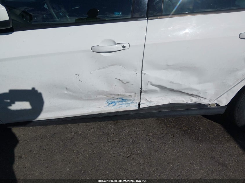2012 FORD FOCUS SE · Фото 6