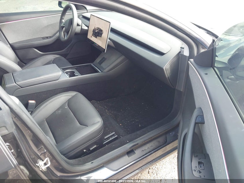TESLA MODEL 3 - zdjęcie 5