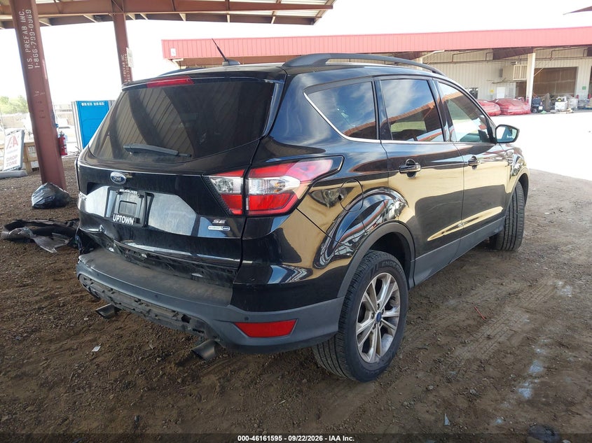 Vin: 1fmcu9gd2juc77527, lot: 46661394, ford escape se 20184