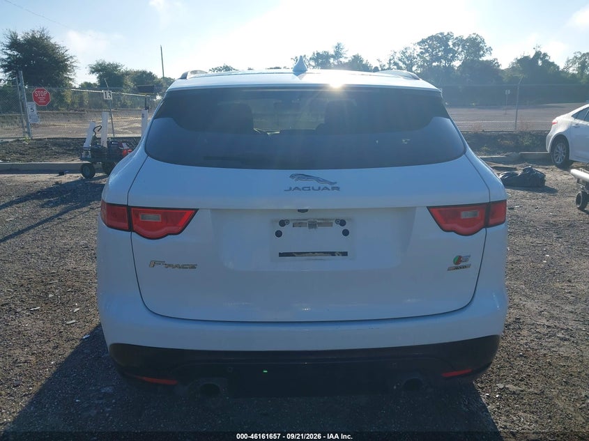JAGUAR F-PACE - zdjęcie 17