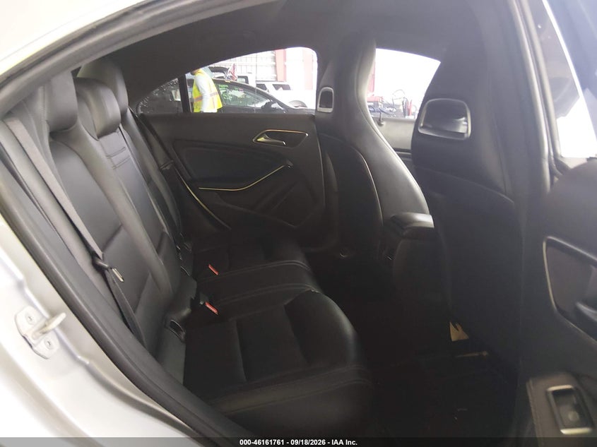 2016 MERCEDES-BENZ CLA 250 · Фото 8