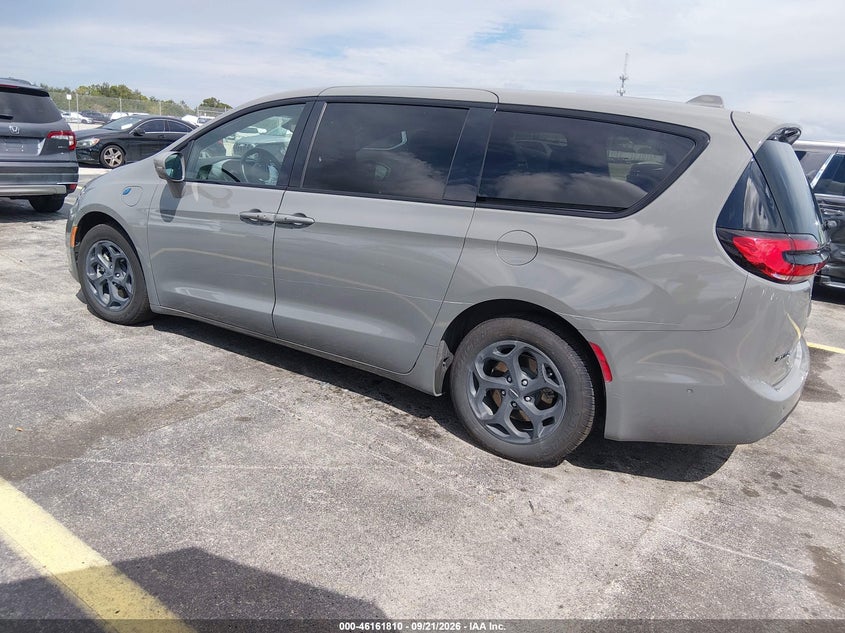 Vin: 2c4rc1s78nr161207, lot: 46661609, chrysler pacifica hybrid limited 20223