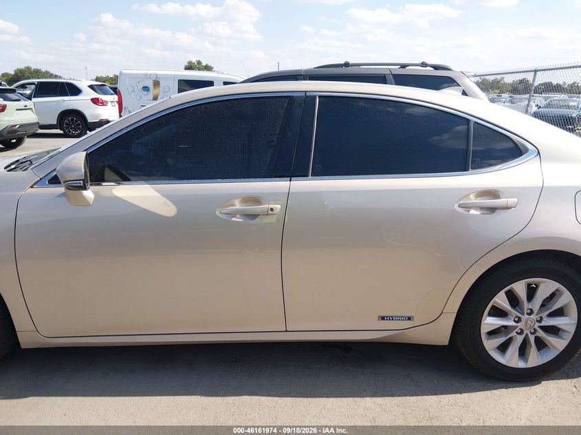 LEXUS ES 300H - zdjęcie 14
