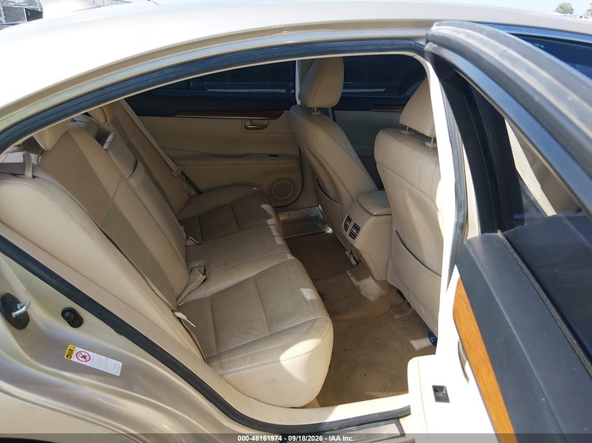 LEXUS ES 300H - zdjęcie 8