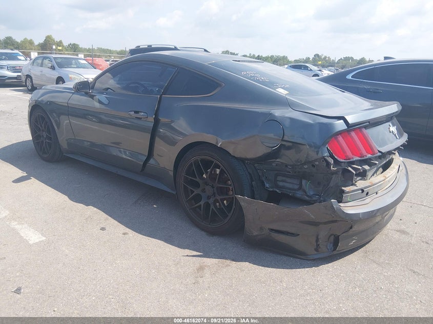 FORD MUSTANG - zdjęcie 3