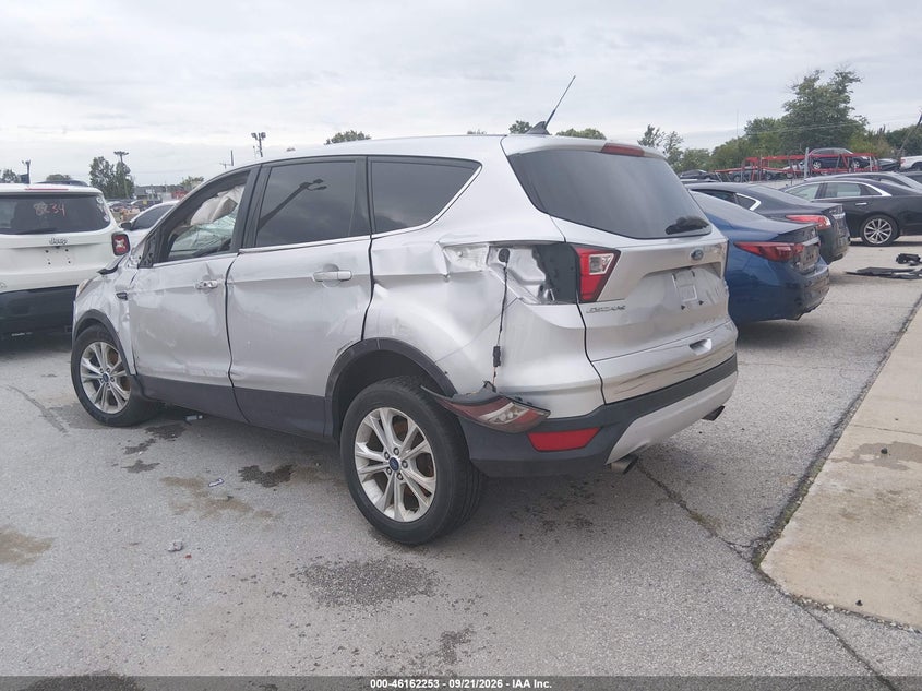 Vin: 1fmcu0gd9kua33046, lot: 46662052, ford escape se 20193