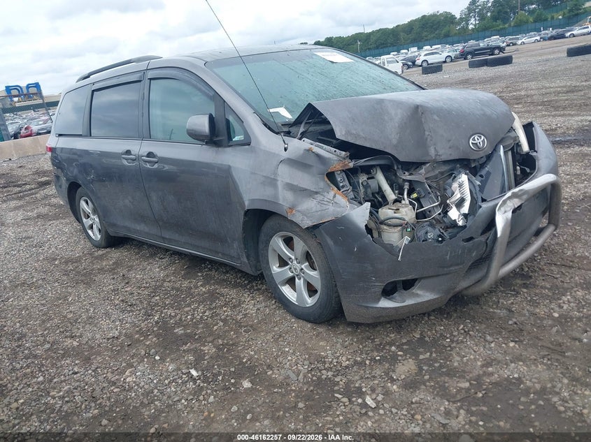 Vin: 5tdkk3dc6bs064147, lot: 46662056, toyota sienna le v6 2011 img_1