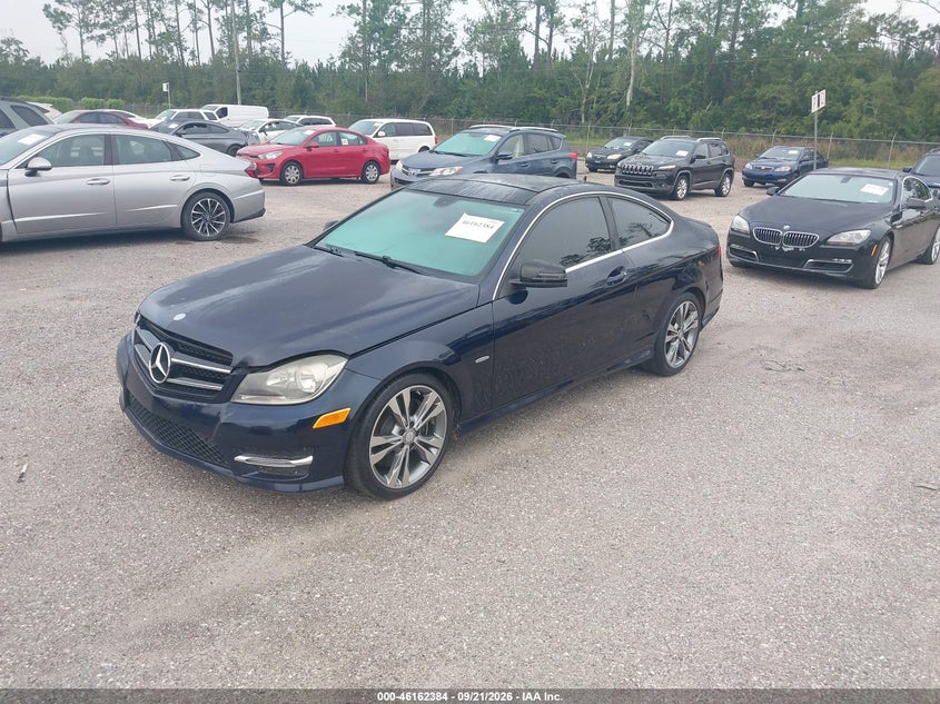MERCEDES-BENZ C 250 2015 VIN WDDGJ4HB9FG391003