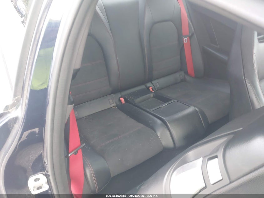 MERCEDES-BENZ C 250 2015 VIN WDDGJ4HB9FG391003