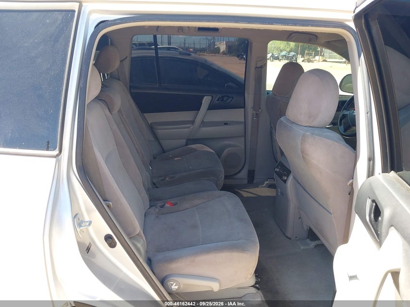2008 TOYOTA HIGHLANDER auction photo 8