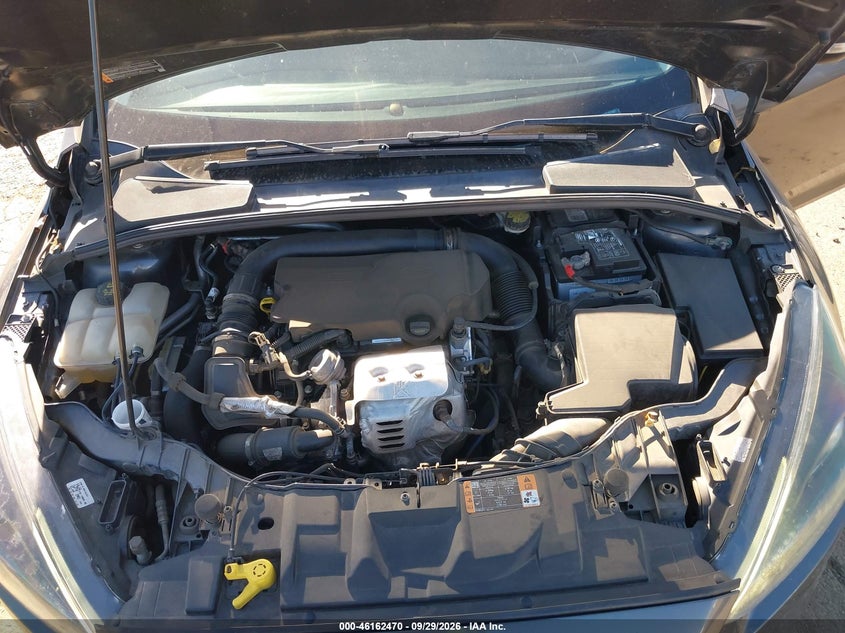 Photo 10 - FORD FOCUS