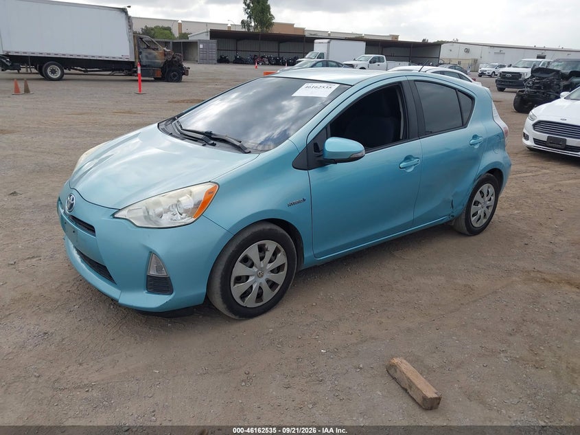 Vin: jtdkdtb39e1062889, lot: 46662334, toyota prius c two 20142