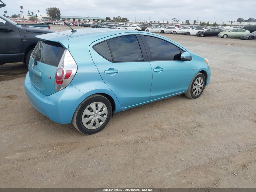 Vin: jtdkdtb39e1062889, lot: 46662334, toyota prius c two 20144