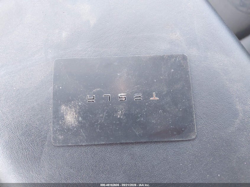 TESLA MODEL 3 - zdjęcie 11