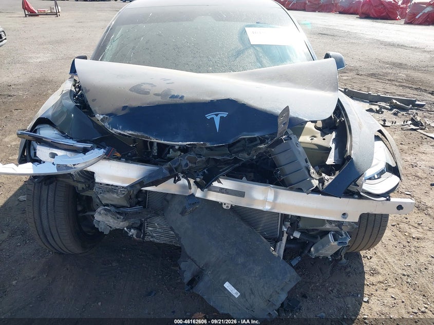 TESLA MODEL 3 - zdjęcie 6