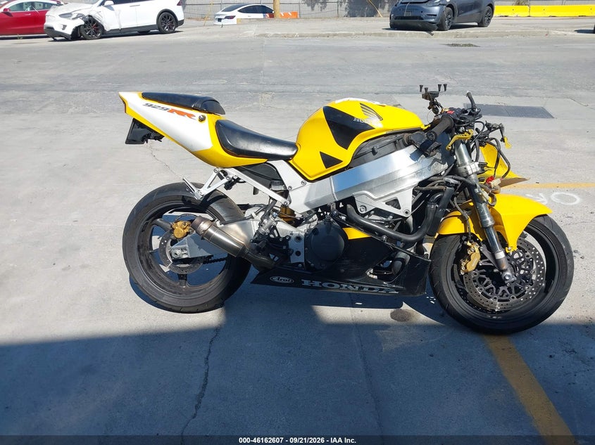 HONDA CBR900 2000