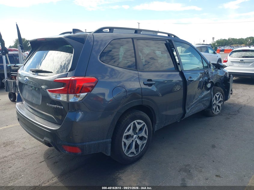 Vin: jf2skadc4rh438128, lot: 46662409, subaru forester premium 20244