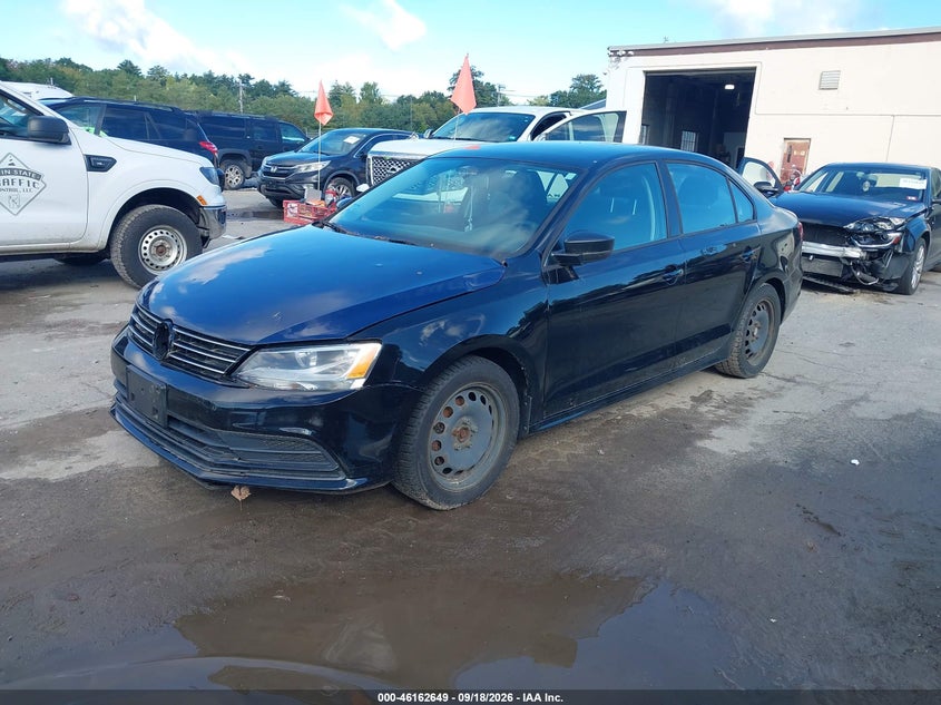 2015 VOLKSWAGEN JETTA auction photo 2