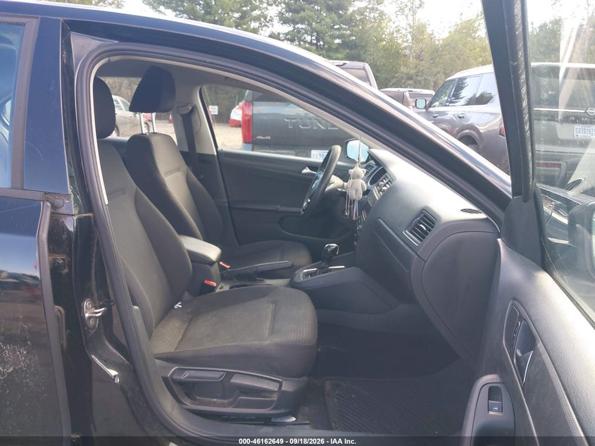 2015 VOLKSWAGEN JETTA auction photo 5