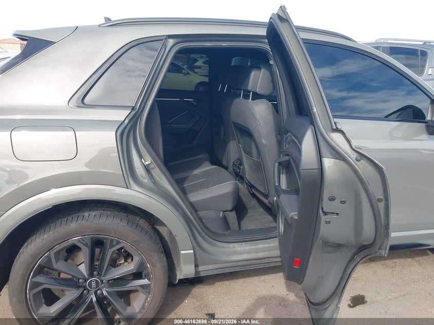 AUDI Q3 2021 VIN WA1EECF34M1018747