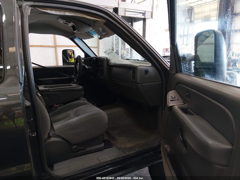 CHEVROLET SILVERADO 2500HD 2004 VIN 1GCHC29U04E187776
