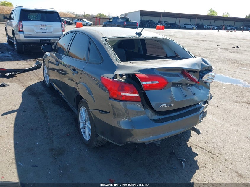 Vin: 1fadp3f23hl300090, lot: 46662815, ford focus se 20173