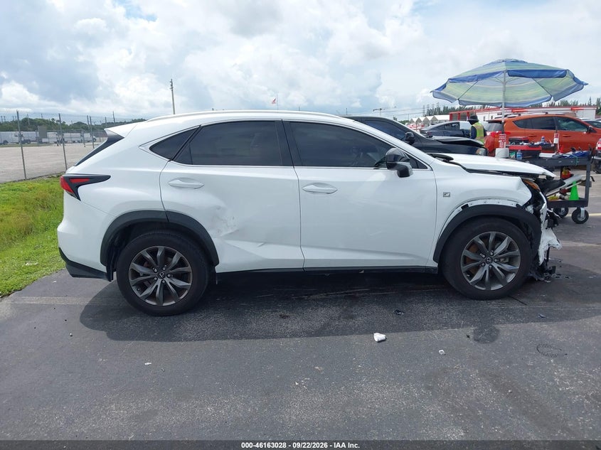 LEXUS NX 300 - zdjęcie 13