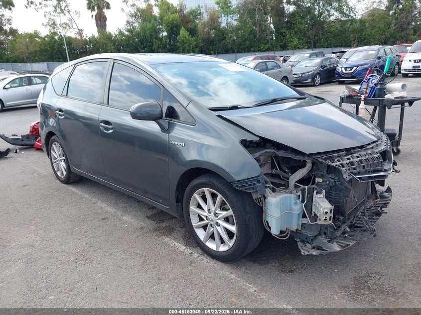 2013 TOYOTA PRIUS V auction photo 1