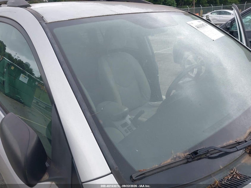 2011 TOYOTA RAV4 · Фото 6