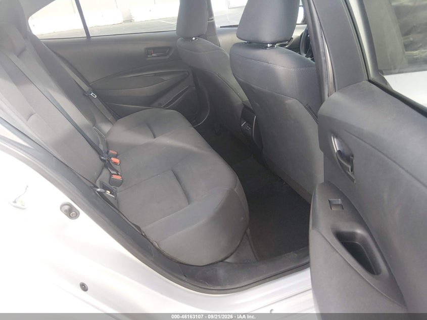 TOYOTA COROLLA - zdjęcie 8