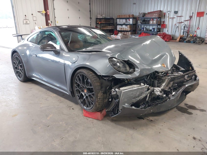 Vin: wp0ab2a96ts228214, lot: 46662918, porsche 911 carrera 4 gts/carrera gts 2026 img_1