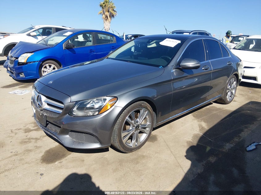 Vin: 55swf4jb6hu219380, lot: 46662922, mercedes-benz c 300 20172