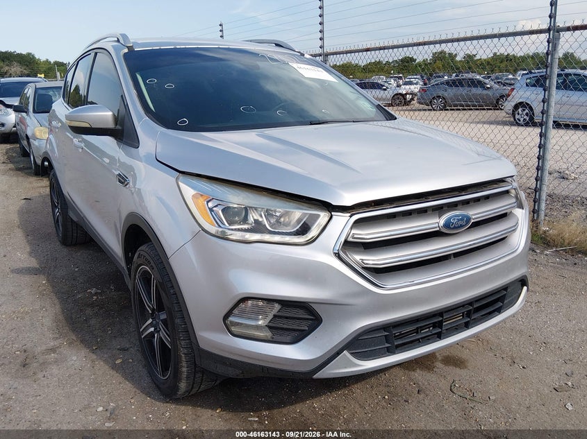 Vin: 1fmcu0j99huc28724, lot: 46662942, ford escape titanium 2017 img_1