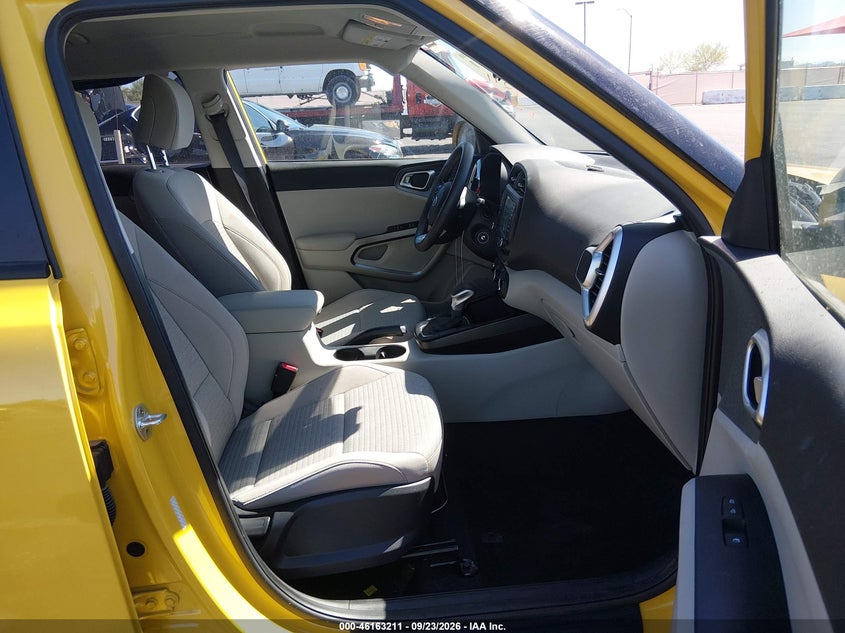 2020 KIA SOUL auction photo 5