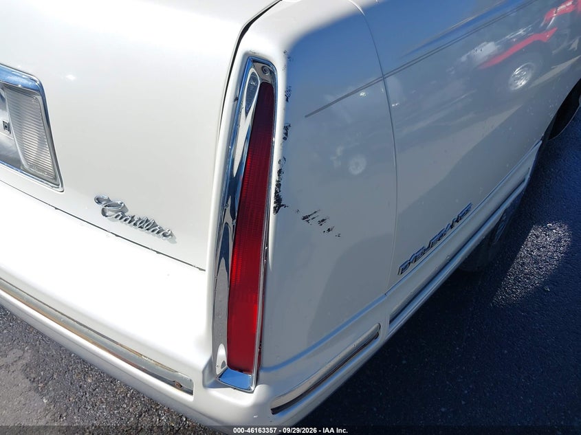 CADILLAC D'ELEGANCE 1998 VIN 1G6KE54Y4WU747385