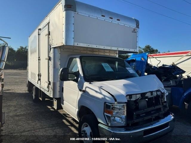 2022 FORD E-450 CUTAWAY