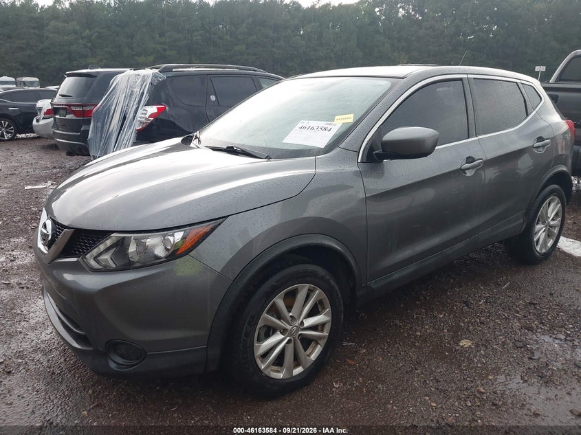 Vin: jn1bj1cpxhw027920, lot: 46663426, nissan rogue sport s 20172
