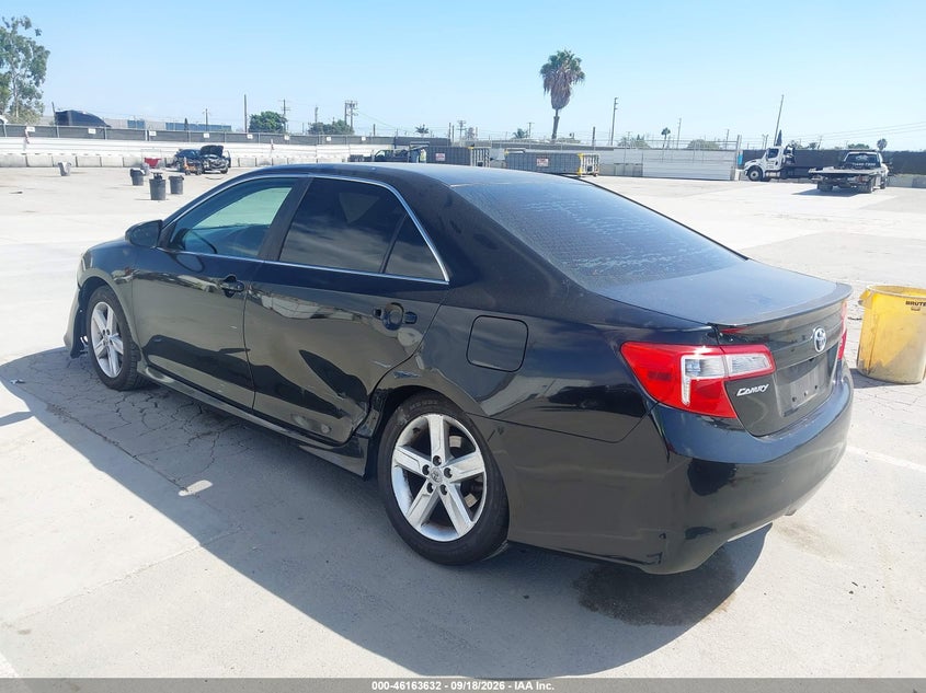 Vin: 4t1bf1fkxcu190856, lot: 46663474, toyota camry se 20123