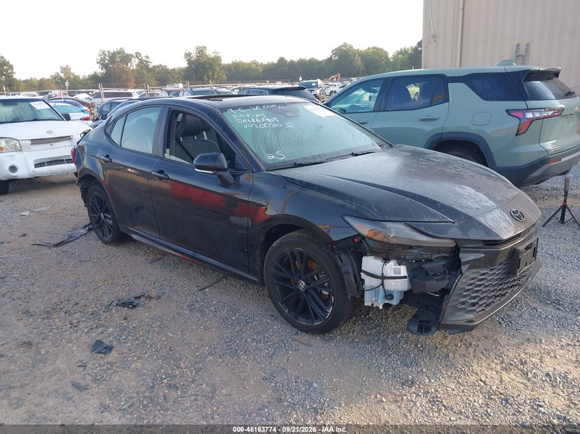 TOYOTA CAMRY - zdjęcie 1