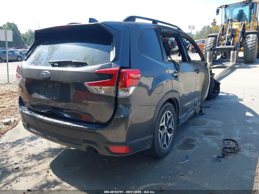 Vin: jf2skafc4mh416670, lot: 46663633, subaru forester premium 20214